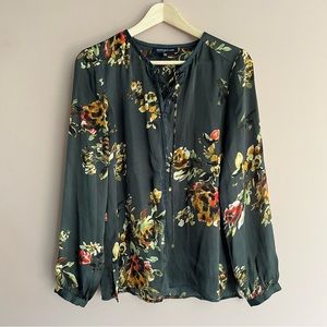 Jones New York Signature Green Floral Blouse - Small